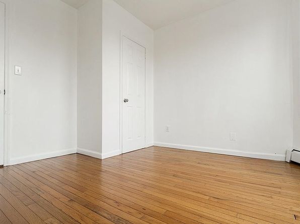 jersey-city-new-jersey-38905411 picture