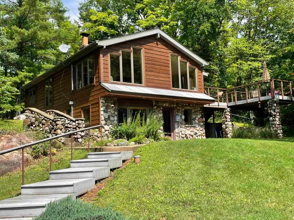 N15604 Westberg Rd, Amberg, WI 54102