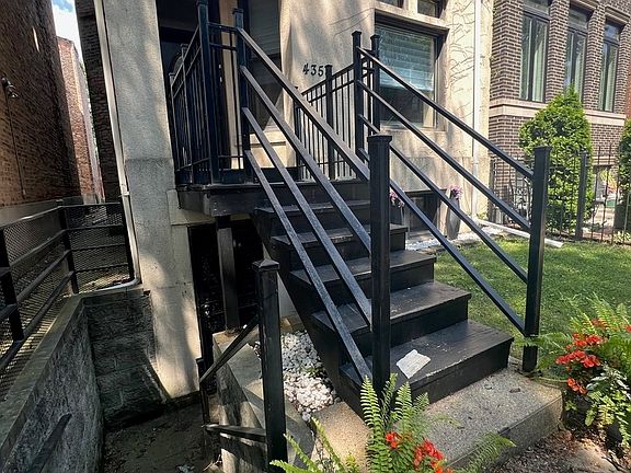4th image of 4354 S Greenwood Ave #1