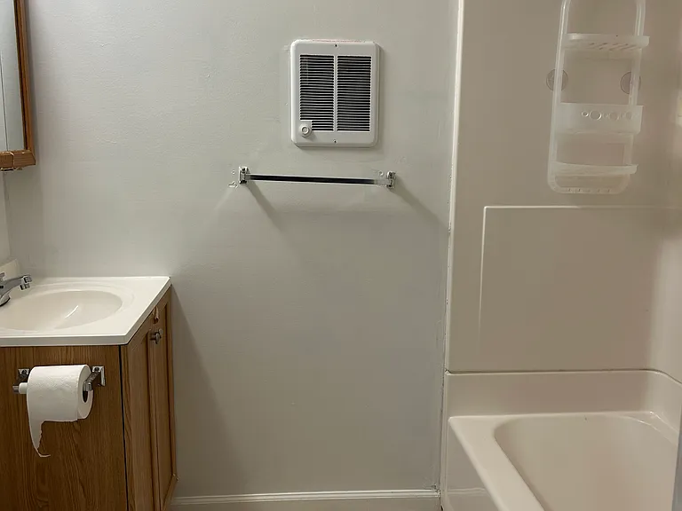61 Walnut St #2 — Photo 12