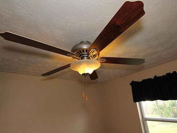 5th image of 1132 Hilton Dr