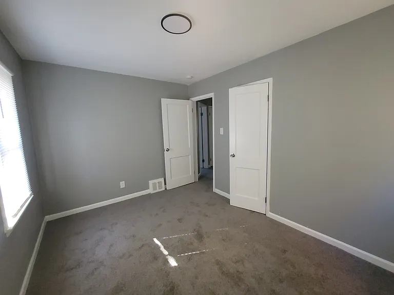 11760 Nottingham Rd — Photo 9