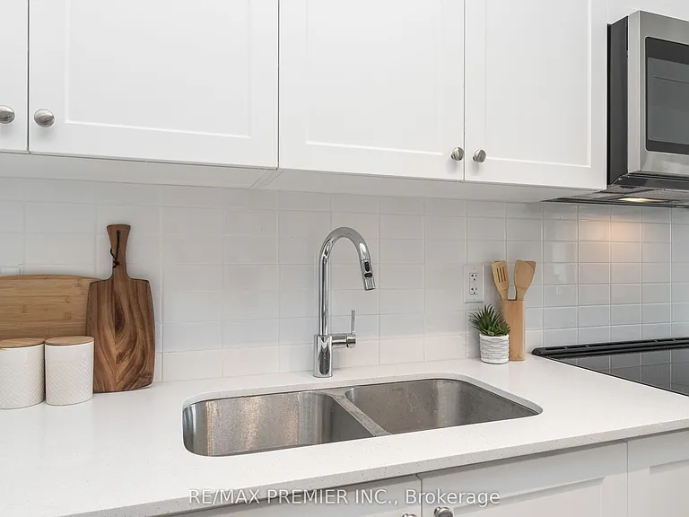 55 Duke St W #310 — Photo 25