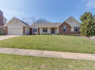411 Redwood Forest Dr, Ballwin, MO 63021