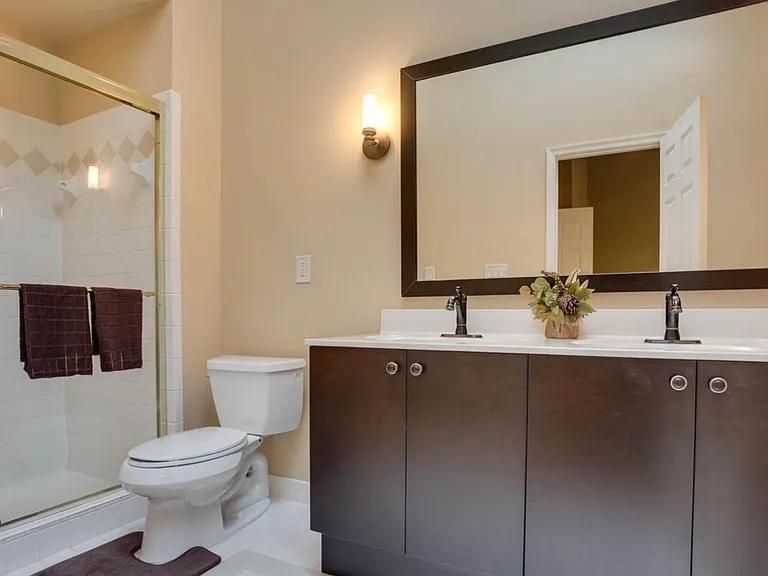 1316 Park Garden Ln — Photo 13