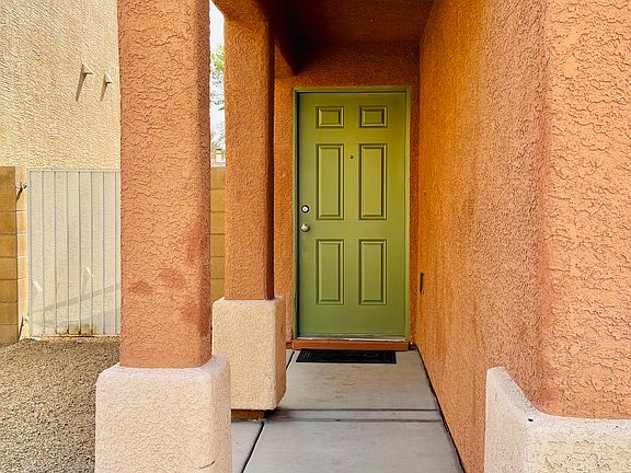 2nd image of 1852 Vida Pacifica St