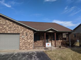 630 Timber Ridge Ct, Eureka, IL 61530