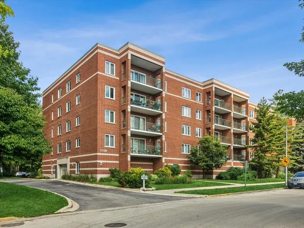 5320 N Lowell Ave APT 205, Chicago, IL 60630
