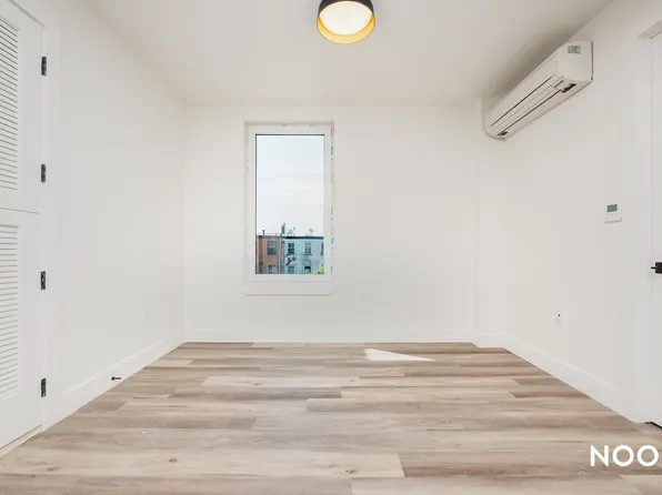 26 Quincy Street image 7 of 13