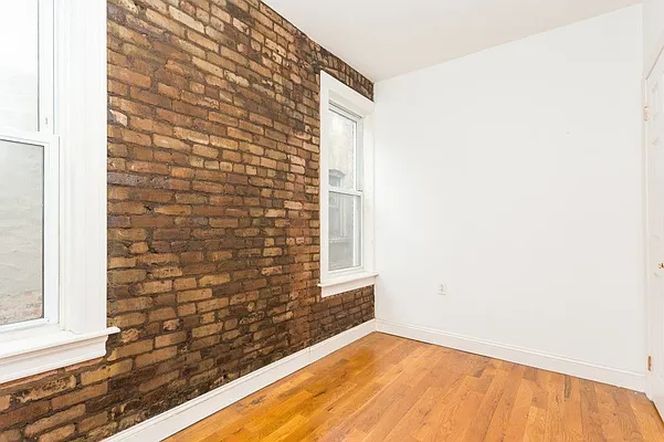 Rented by MNS | media 25