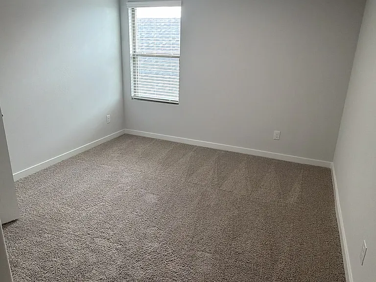 964 Dahlia Dr — Photo 7