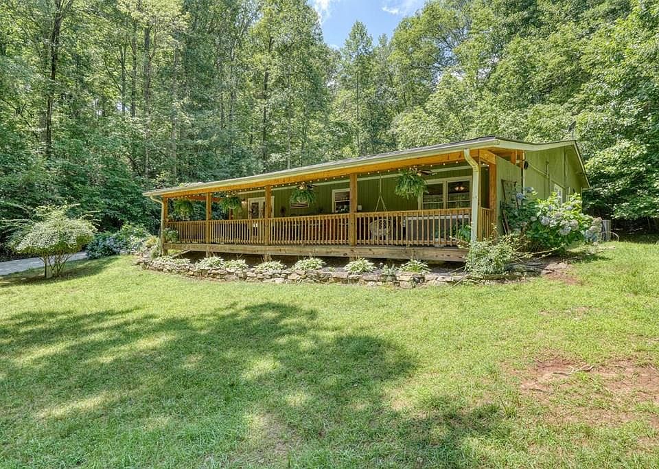 1st image of 243 Chattahoochee Acres Dr