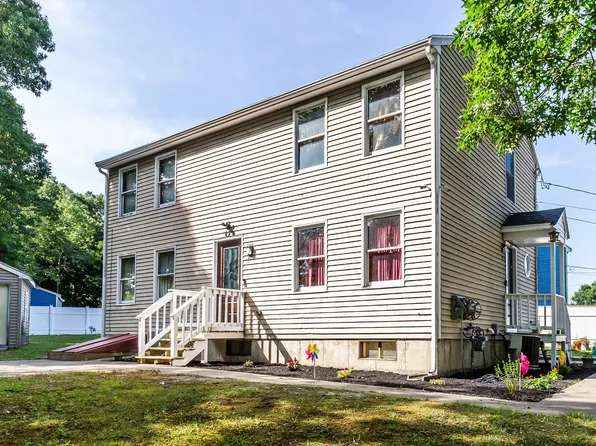 71 Dwinell Rd, Taunton, MA 02780
