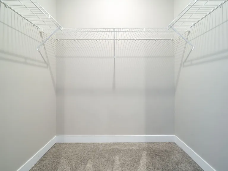 20-web-or-mls-2111-heyboer-dr_12102024