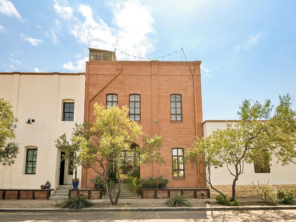 1st image of 881 W Paseo De Los Zanjeros