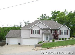 11 Sherwood Dr, Camdenton, MO 65020