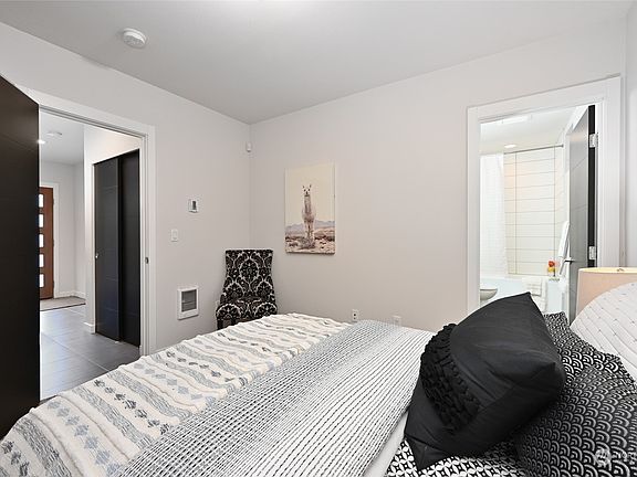 5th image of 6723 Mary Avenue NW