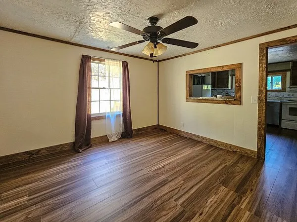 147 Weaver Creek Rd — Photo 20