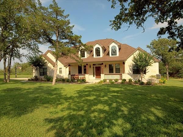 1st image of 135 Old Settlers Dr