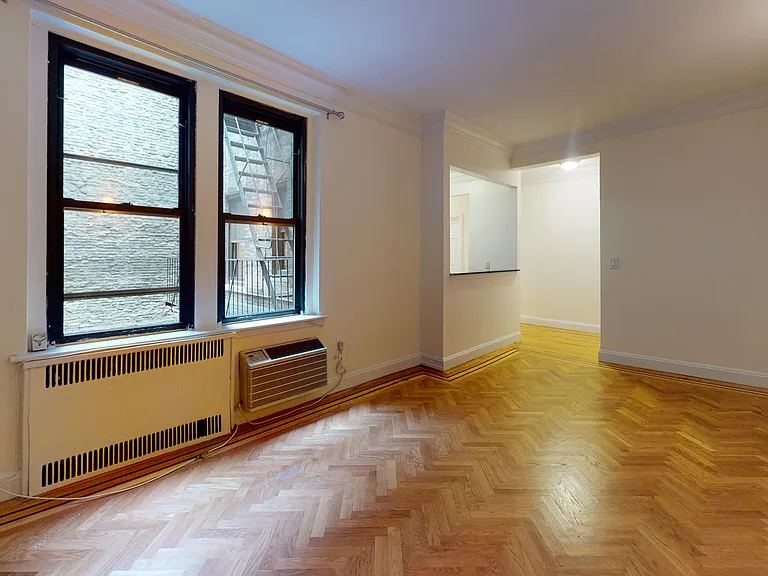 440 E 78th St #1A — Photo 3