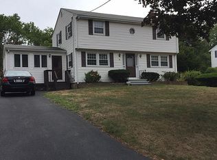12 Rolling Ln, Burlington, MA 01803