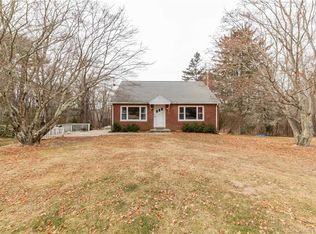 8 Winthrop Rd, Chester, CT 06412