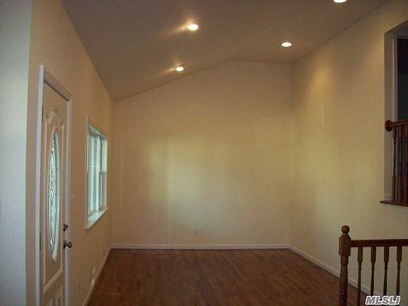 5th image of 47 Foxwood Dr E