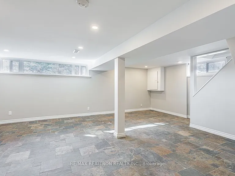 72 B Dunning Ave — Photo 3