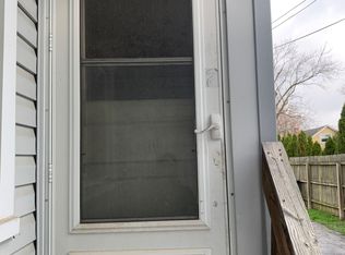 609 W 10th St #2, Monroe, MI 48161