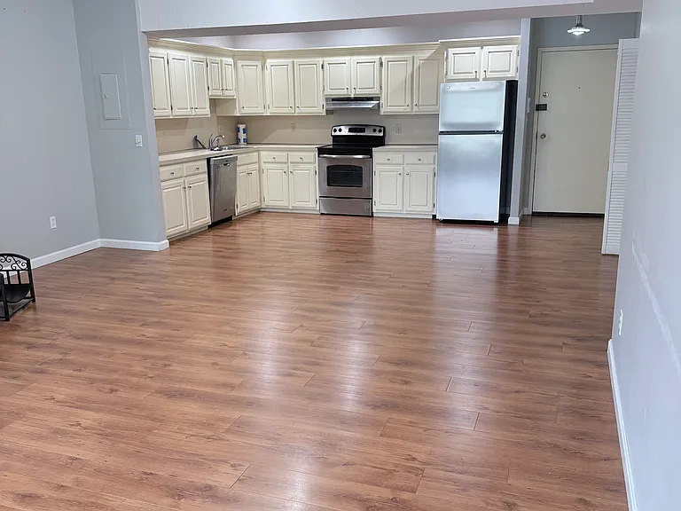 40 Cross St #19 — Photo 2