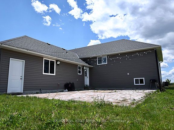 5th image of 1611 Harmony Rd