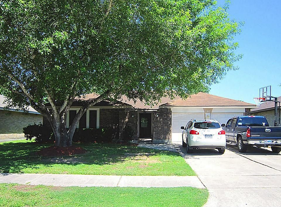 1st image of 304 Forest Hills Dr