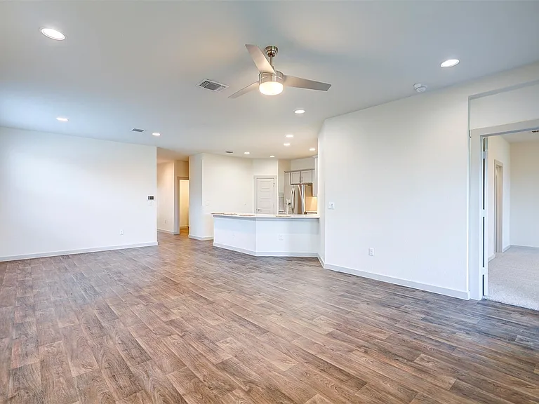 4613 Tully Dr — Photo 16