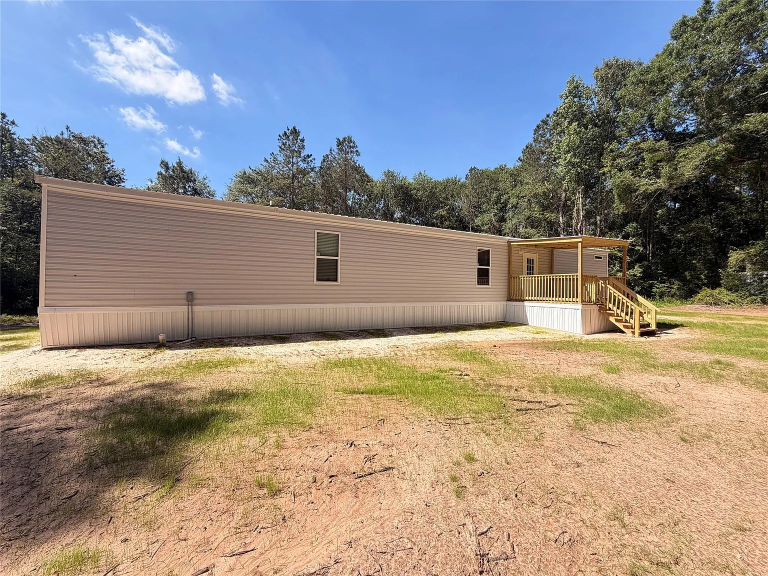 3 bed, 2.0 bath, 1092 sqft, $1,700 — Photo 2