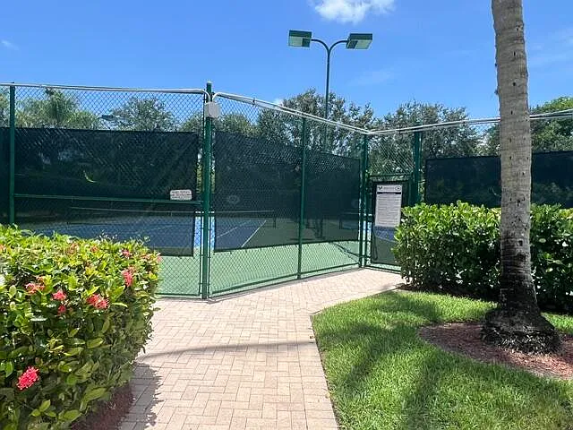 8583 Via Serena — Photo 31