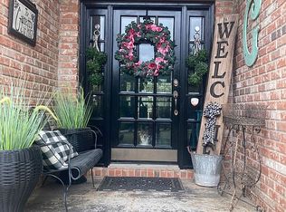 909 Oak Meadow Dr, Dripping Springs, TX 78620