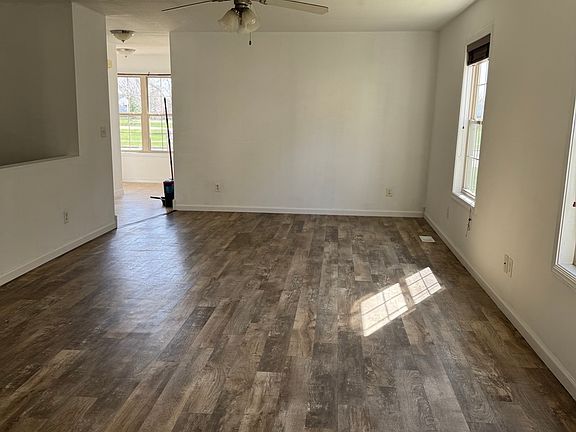 5th image of 3836 Balmoral Dr #3836