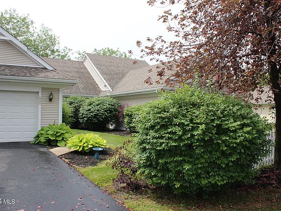 3rd image of 24522 Village Ln