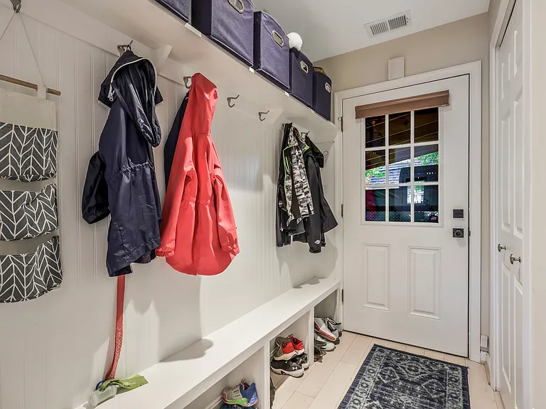 7011 Kenfig Pl — Photo 12