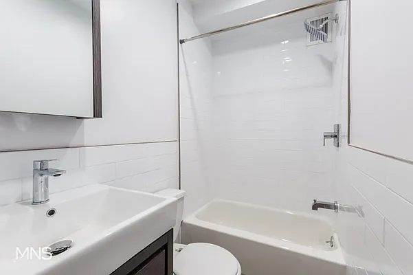 Rented by MNS Marketing | media 31