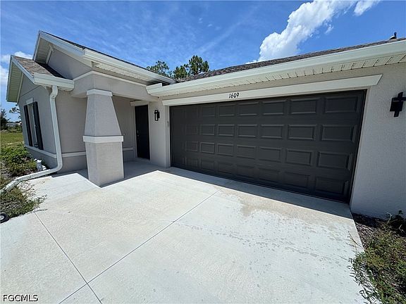 3rd image of 1609 NE 33rd Ter
