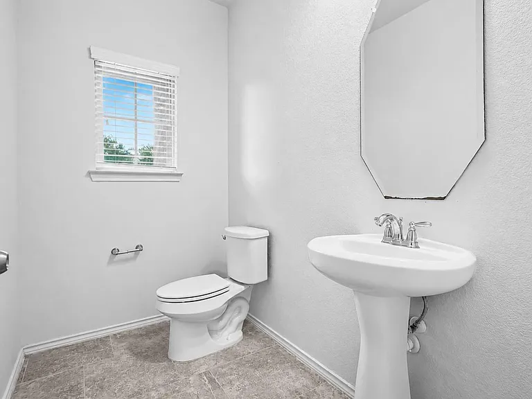166 Meadow Grove Dr — Photo 21
