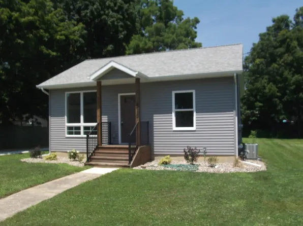 515 E Gilmore St, Angola, IN 46703