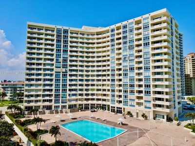 3180 S Ocean Dr APT 401, Hallandale Beach, FL, 33009