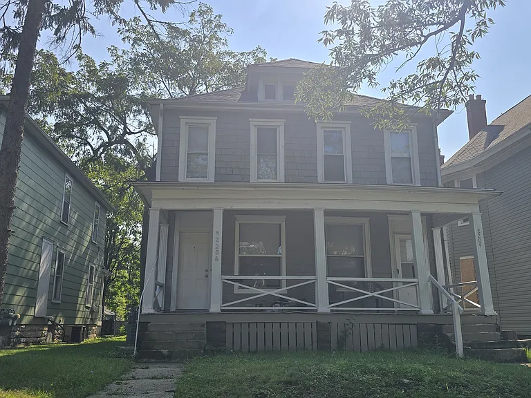 2206 N 4th St — Photo 1
