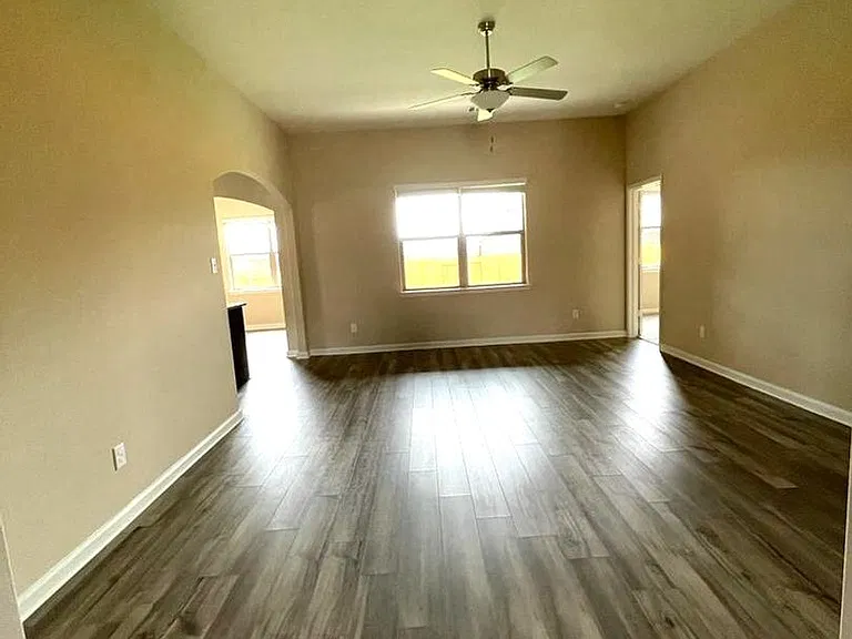 1149 Beaverwood Ln — Photo 20