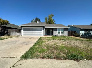 8613 Tiogawoods Dr, Sacramento, CA 95828