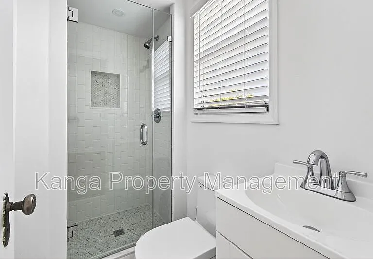 236 Greymon Dr — Photo 45