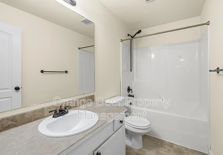 2306 165th St E — Photo 28