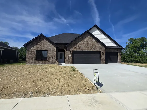 2764 Executive Dr, Troy, OH 45373